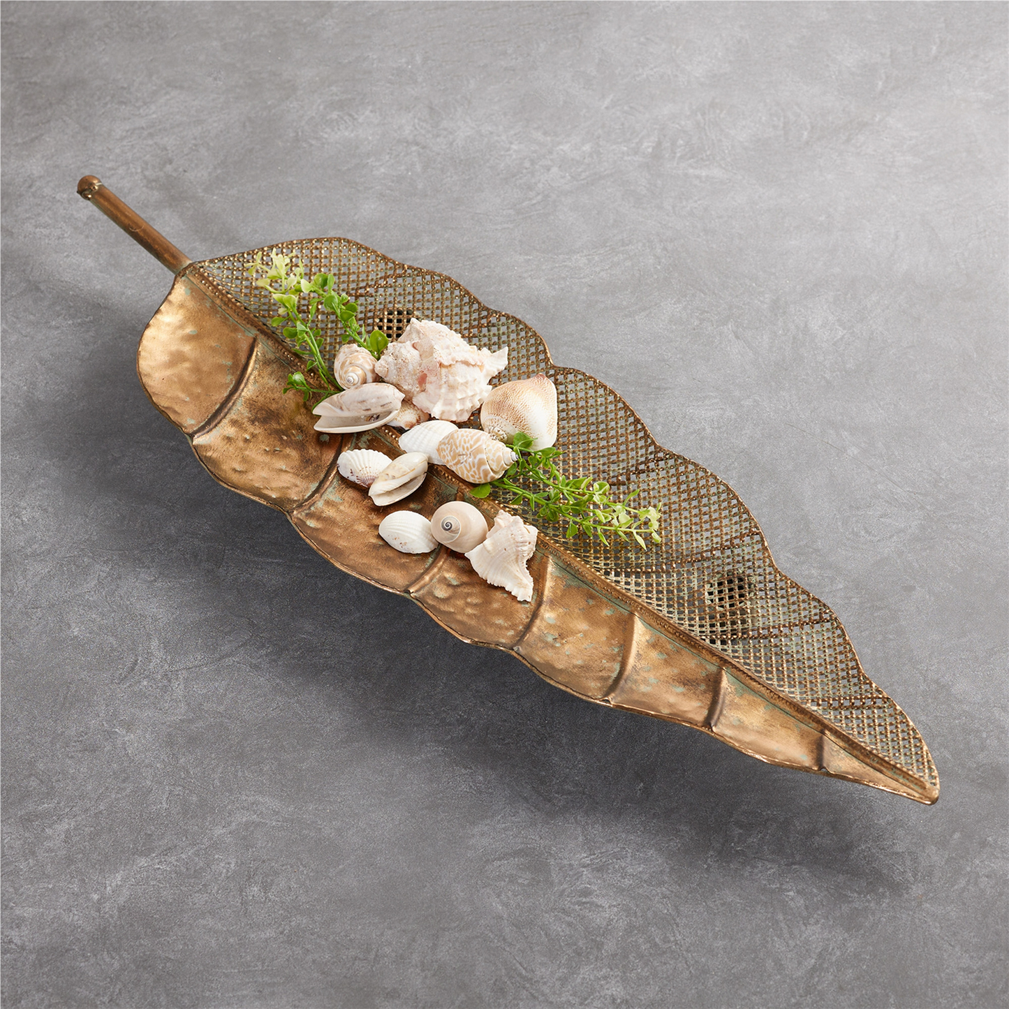 Distressed Metal Leaf Tray (Set of 2)